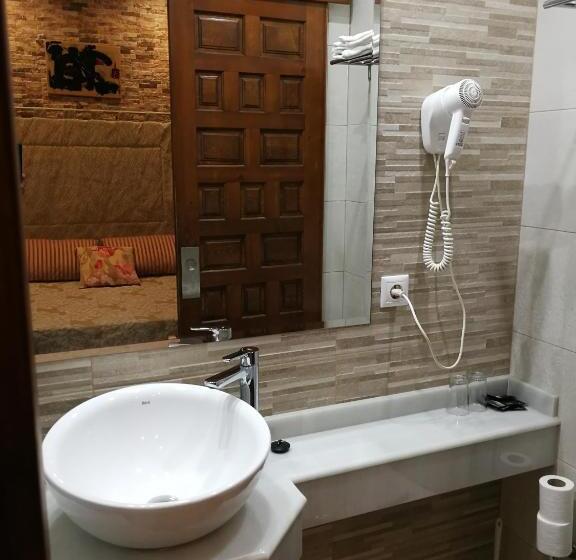 اتاق استاندارد, Hostal Maestre