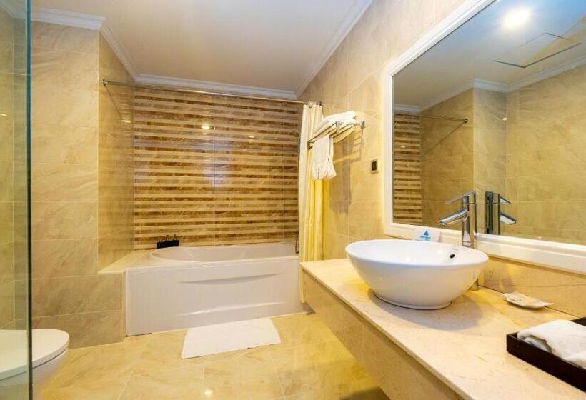 اتاق لوکس با چشم‌انداز دریا, Thien Thanh Resort