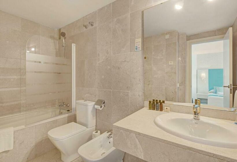 سوییت خانوادگی, Roc Illetas & Spa