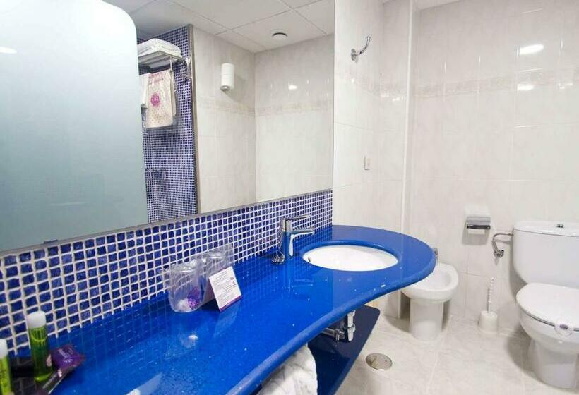 Quarto standard vista piscina, Servigroup Diplomatic