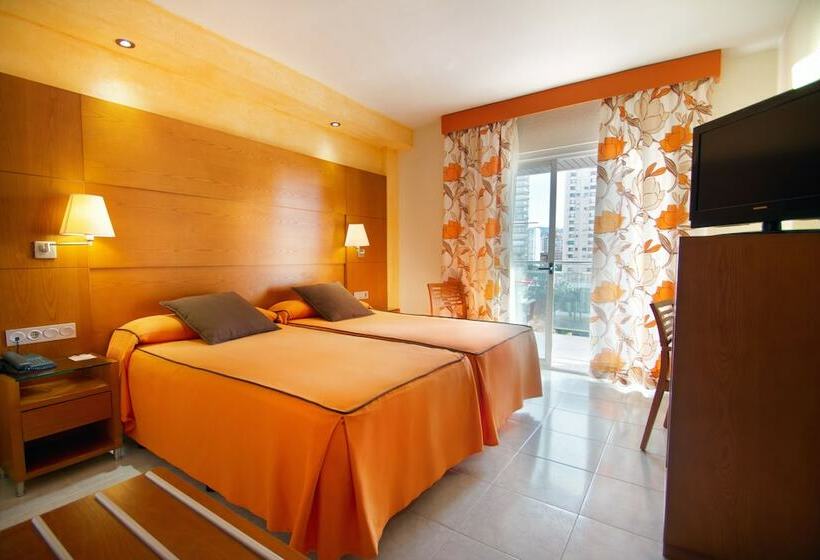 Quarto standard vista piscina, Servigroup Diplomatic