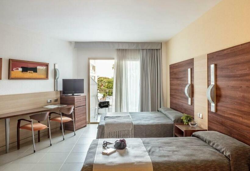 高品质的四人房间, Aqua Hotel Aquamarina & Spa