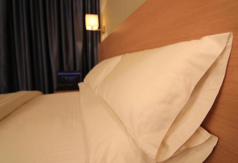 اتاق استاندارد یک نفره, Alba
