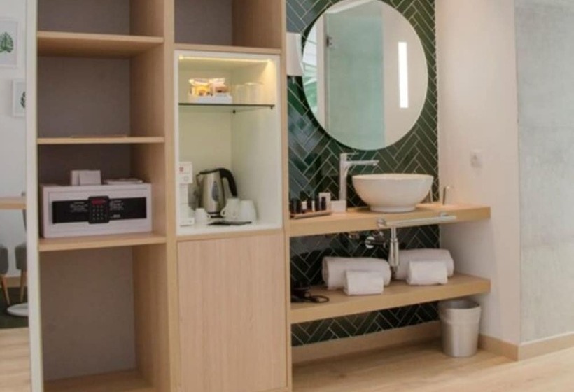اتاق سوپریور با چشم‌انداز استخر, Bq Paguera Boutique Hotel   Adults Only