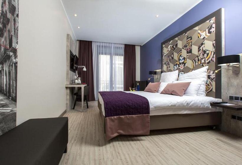 Трехместный Номер Superior, Leonardo Hotel Barcelona Las Ramblas