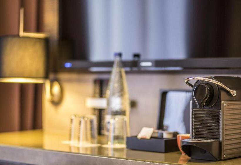 Номер Deluxe, Leonardo Hotel Barcelona Las Ramblas