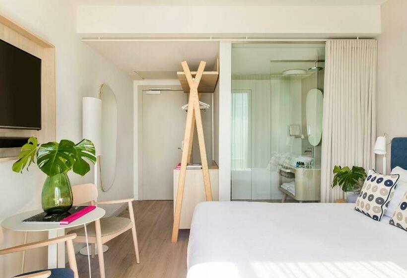标准间, Me Sitges Terramar