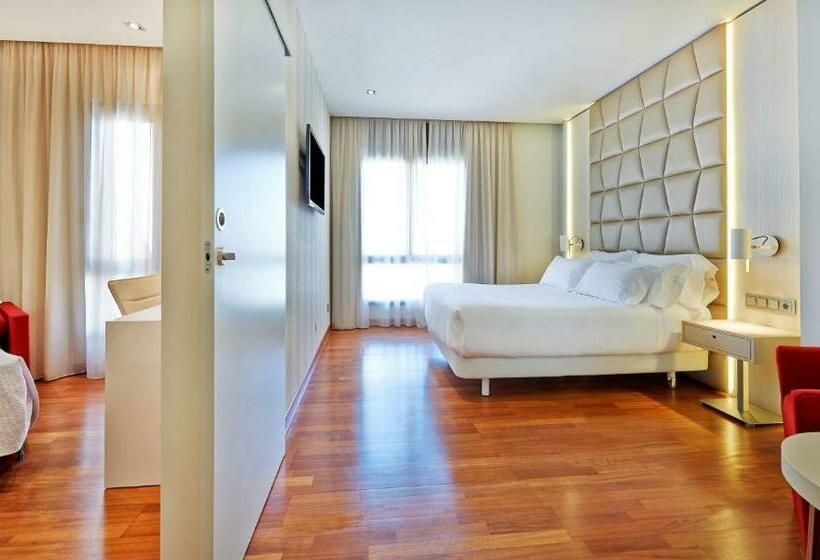 Семейный Номер, NH Collection Barcelona Pódium