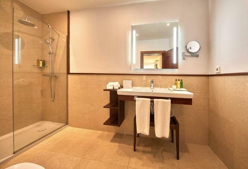 سوئیت جونیور کلوب با چشم‌انداز دریا, Secrets Mallorca Villamil Resort & Spa   Adults Only