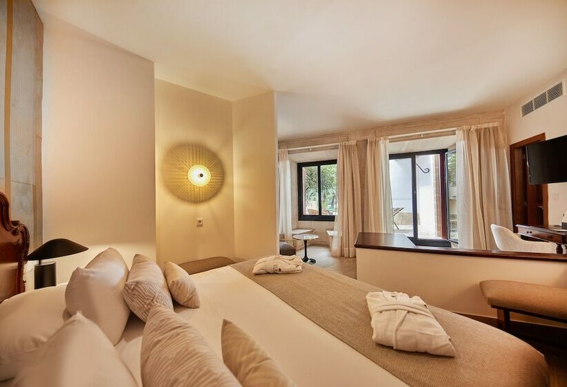 سوئیت جونیور کلوب با چشم‌انداز دریا, Secrets Mallorca Villamil Resort & Spa   Adults Only