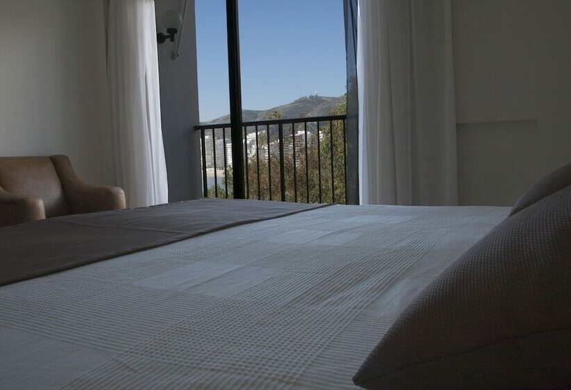 Standard-huone, Sicania
