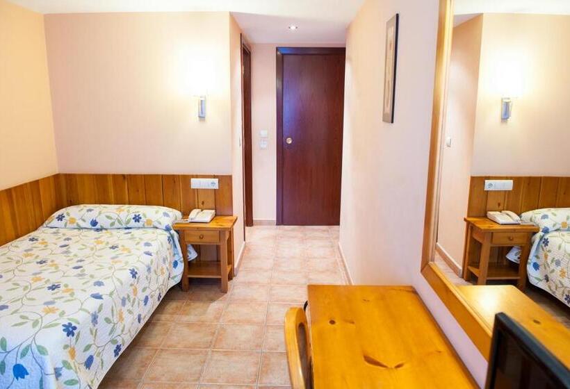 Standard Yhden Hengen Huone, El Pilar