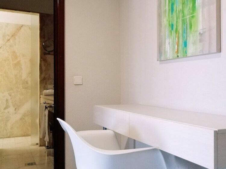 Quarto standard, Mir Octavio