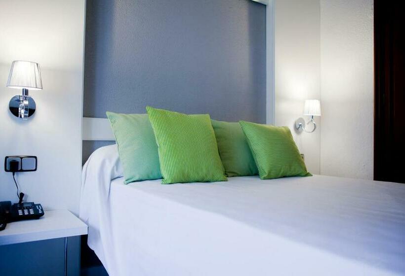 Quarto standart individual, Mir Octavio