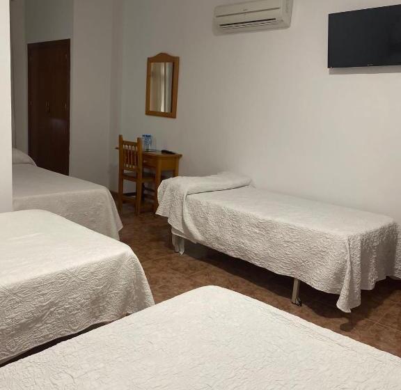 Четырехместный Номер Стандарт, Meson Fuente Del Pino