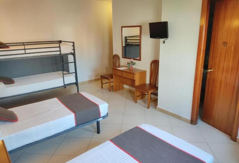 Quarto Quádruplo Estandar, Can Peixan