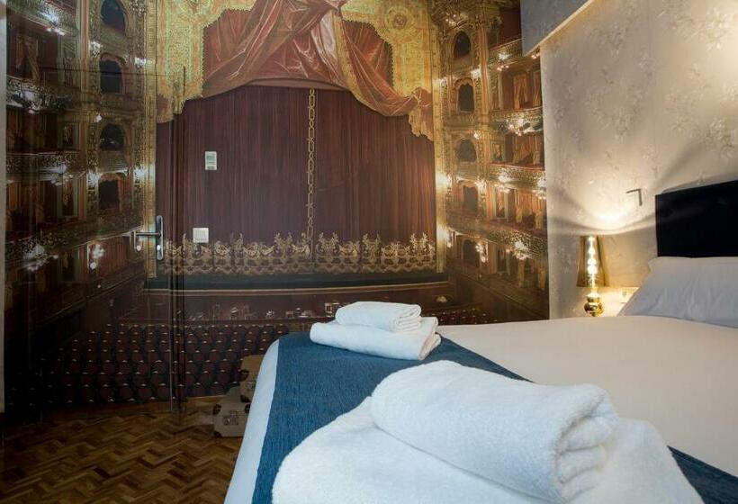 اتاق استاندارد, Casual Del Teatro Madrid