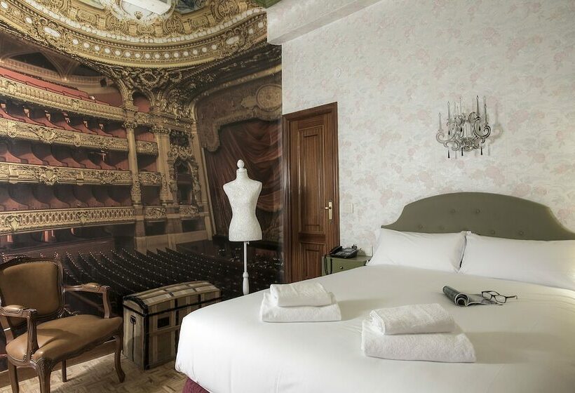 اتاق استاندارد, Casual Del Teatro Madrid