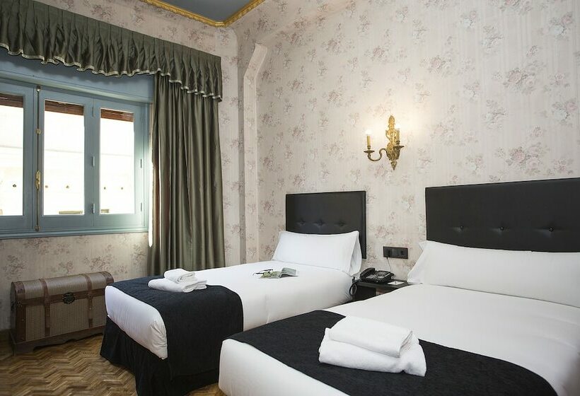 اتاق استاندارد, Casual Del Teatro Madrid