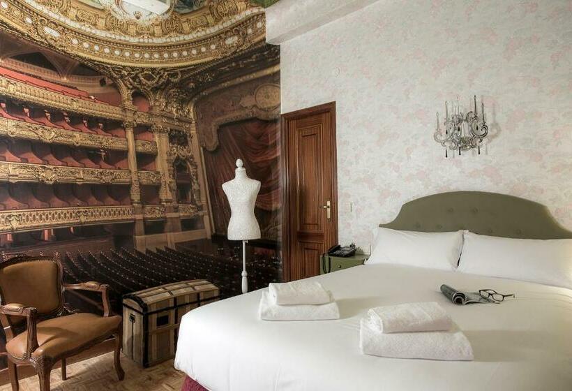 اتاق استاندارد چهار تخته, Casual Del Teatro Madrid
