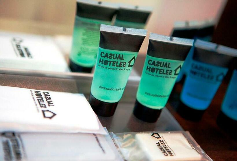 اتاق استاندارد چهار تخته, Casual Del Teatro Madrid