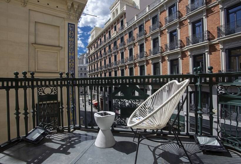 اتاق استاندارد با تراس, Casual Del Teatro Madrid