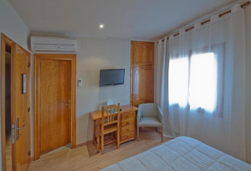 Номер Economy Индивидуальный, Jardi Apartaments