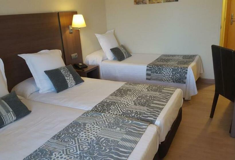 اتاق استاندارد سه نفره, Golden Acqua Salou