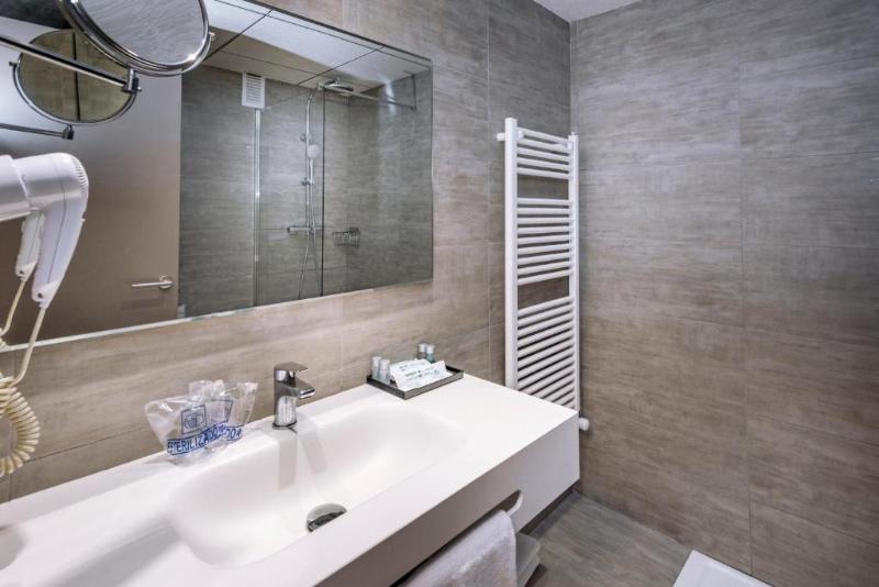 اتاق استاندارد سه نفره, Golden Acqua Salou