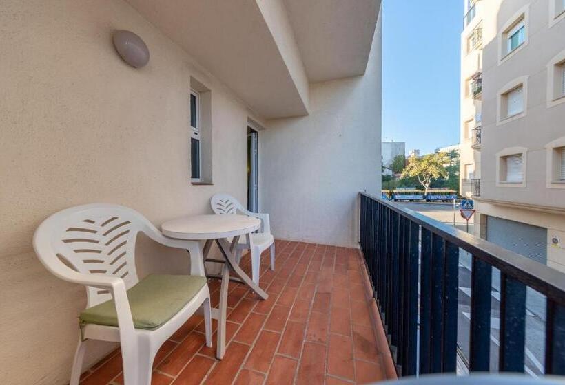 اتاق استاندارد سه نفره, Marinada Cambrils