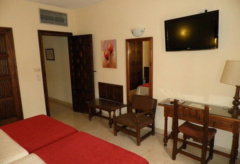 اتاق استاندارد سه نفره, Sercotel Alfonso Vi
