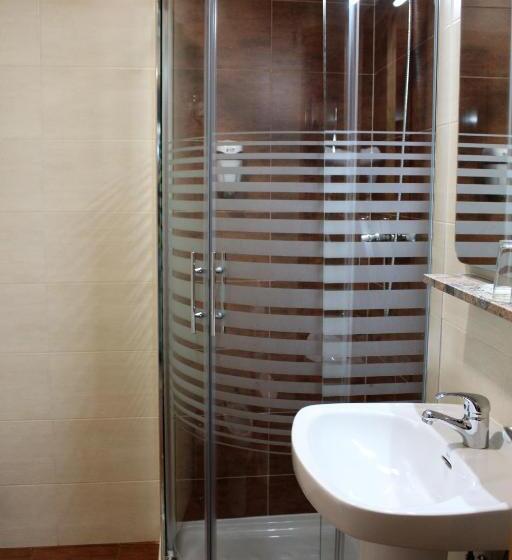 اتاق استاندارد, Hostal Madrid