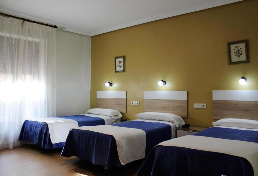 اتاق خانوادگی, Hostal Madrid