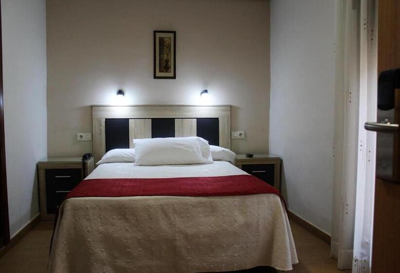 اتاق استاندارد اینتریور, Hostal Madrid