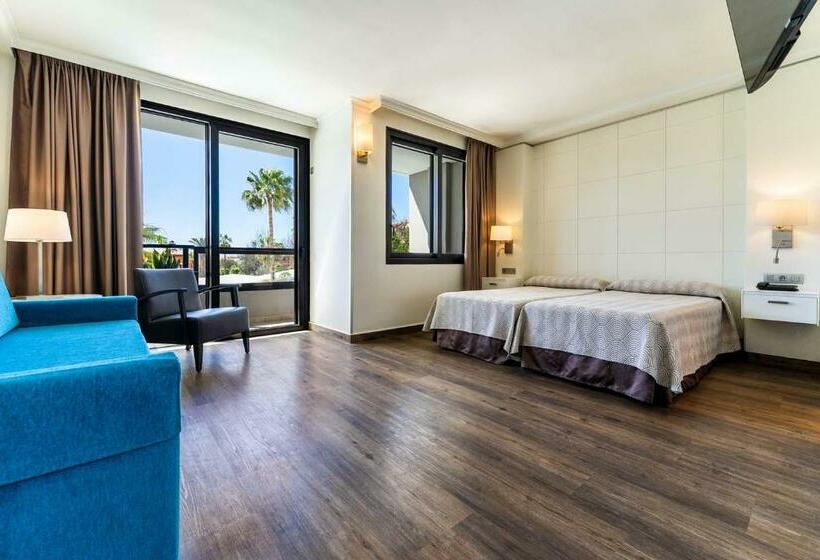 Номер Стандарт Вид на Бассейн, Spring Hotel Bitácora