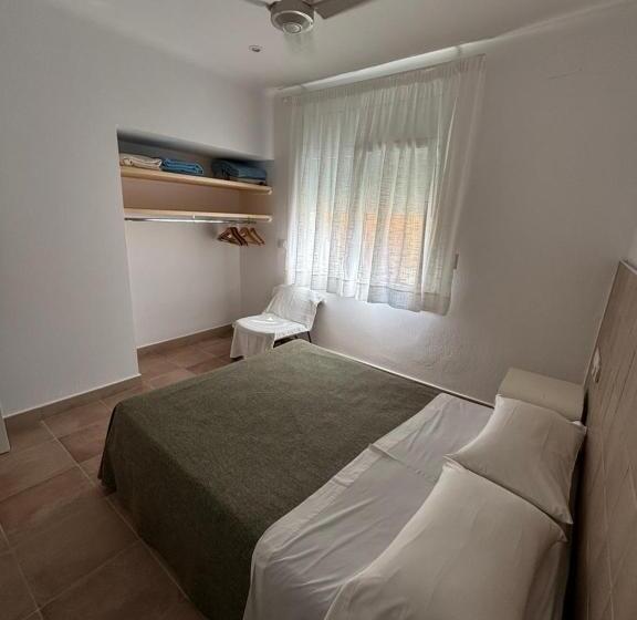 خانه 3 خوابه, Hostal Rom Familiar