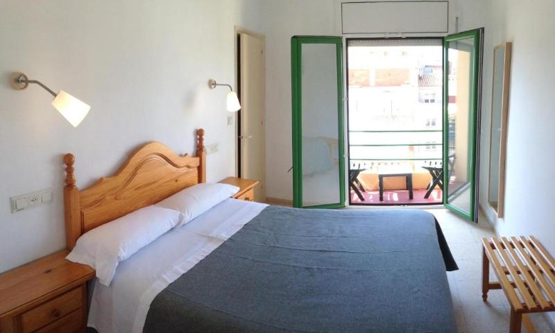 バルコニー付きスタンダードルーム, Hostal Rom Familiar