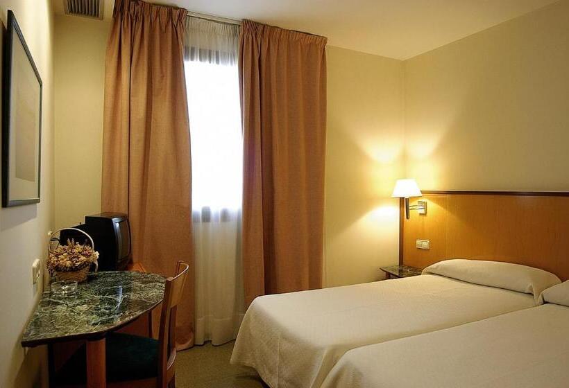 Номер Стандарт, Hostal Meson Pepa