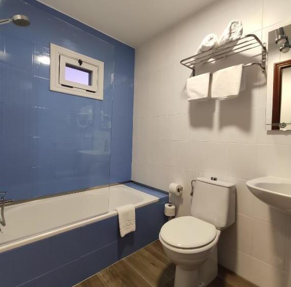Номер Стандарт, Hostal Restaurante Paris
