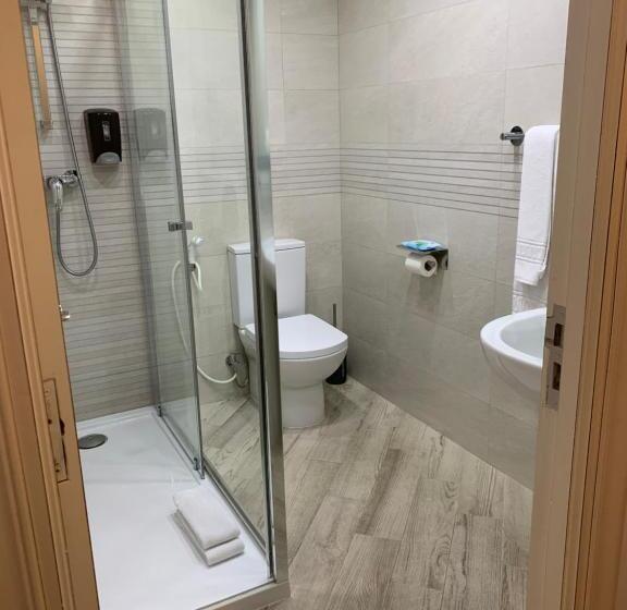 스탠다드 트리플 룸, Hostal San Fernando