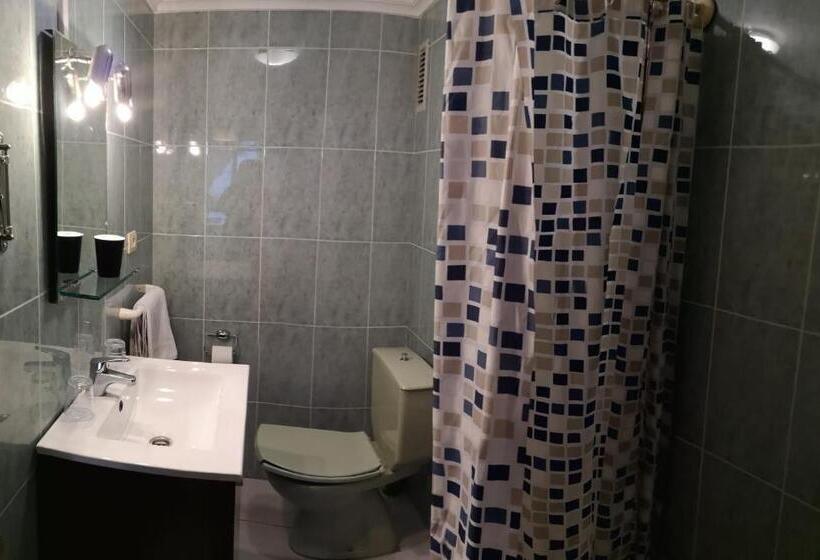 Quarto Estandar, Hostal Campoamor