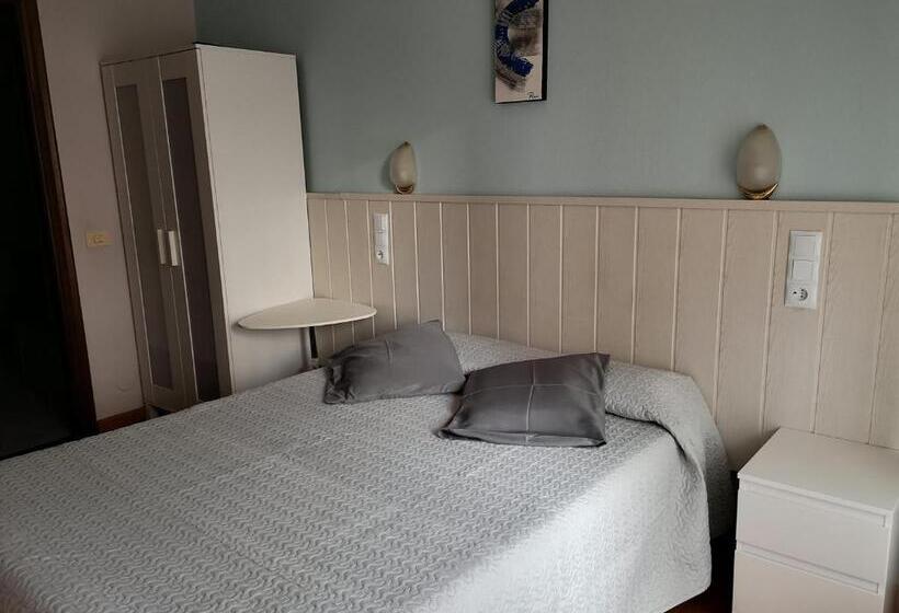 Quarto Estandar, Hostal Campoamor