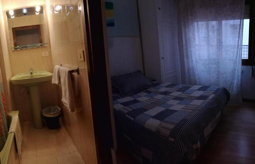 חדר סטנדרט חדר אמבטיה משותף, Hostal Campoamor