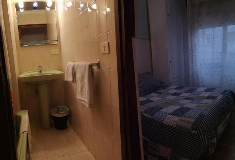 חדר סטנדרט חדר אמבטיה משותף, Hostal Campoamor