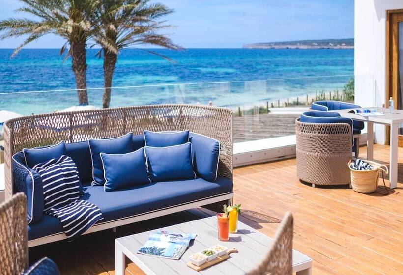 استودیوی استاندارد با چشم‌انداز دریا, Gecko Hotel & Beach Club, A Small Luxury Hotel Of The World
