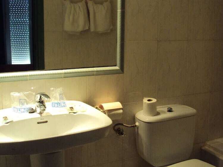 اتاق استاندارد, Hostal Manolo