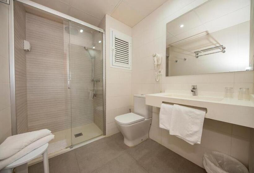 スタンダードルーム, Hostal Y Apartamentos Santa Eulalia