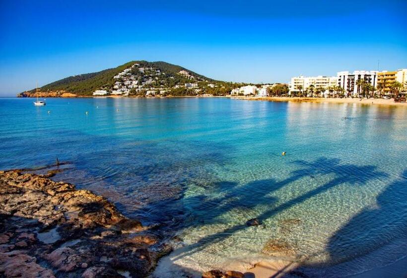 スタンダードトリプルルーム, Hostal Y Apartamentos Santa Eulalia