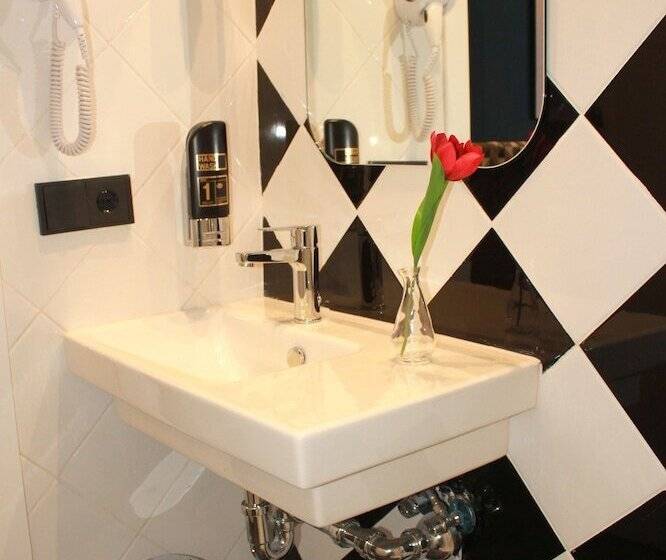 اتاق استاندارد یک نفره, La Concha Soul Boutique