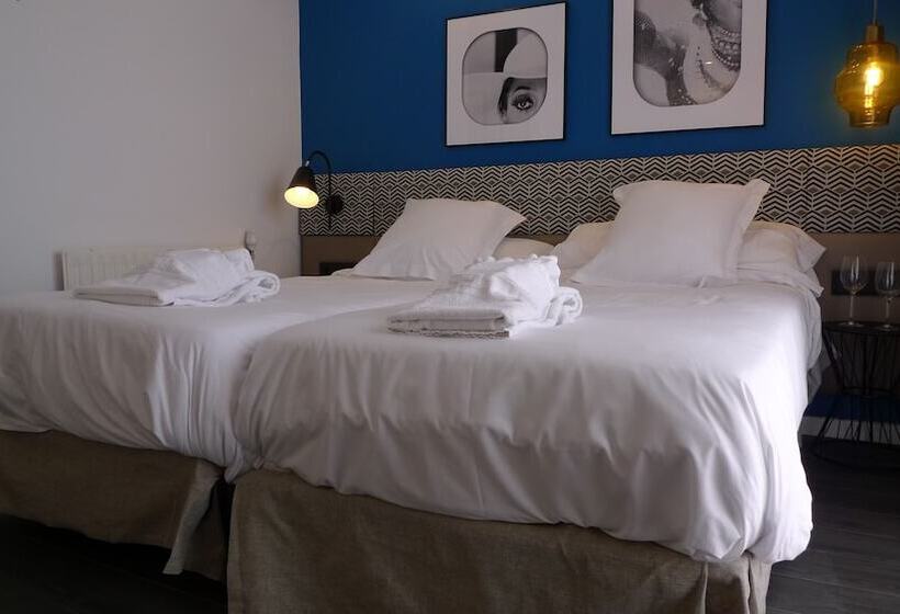 اتاق استاندارد سه نفره, La Concha Soul Boutique